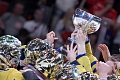 WC 2013 Swedes with trophy